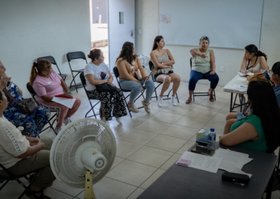 Mujeres en la ronda "Cuidados y violencia" de la Asamblea Participativa de Cuidados de Ecatepec.