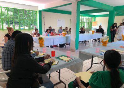 Personas en el evento entre cuidados y caminos. Parlamento de mujeres jornaleras agrícolas de la región de la Montaña de Guerrero.
